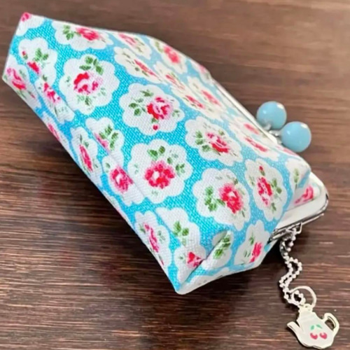 キャスキッドソン　ロンドンシーン　クリスマス　飴玉がま口財布 キャスキッドソン ロンドンシーン クリスマス 飴玉がま口財布 Cath