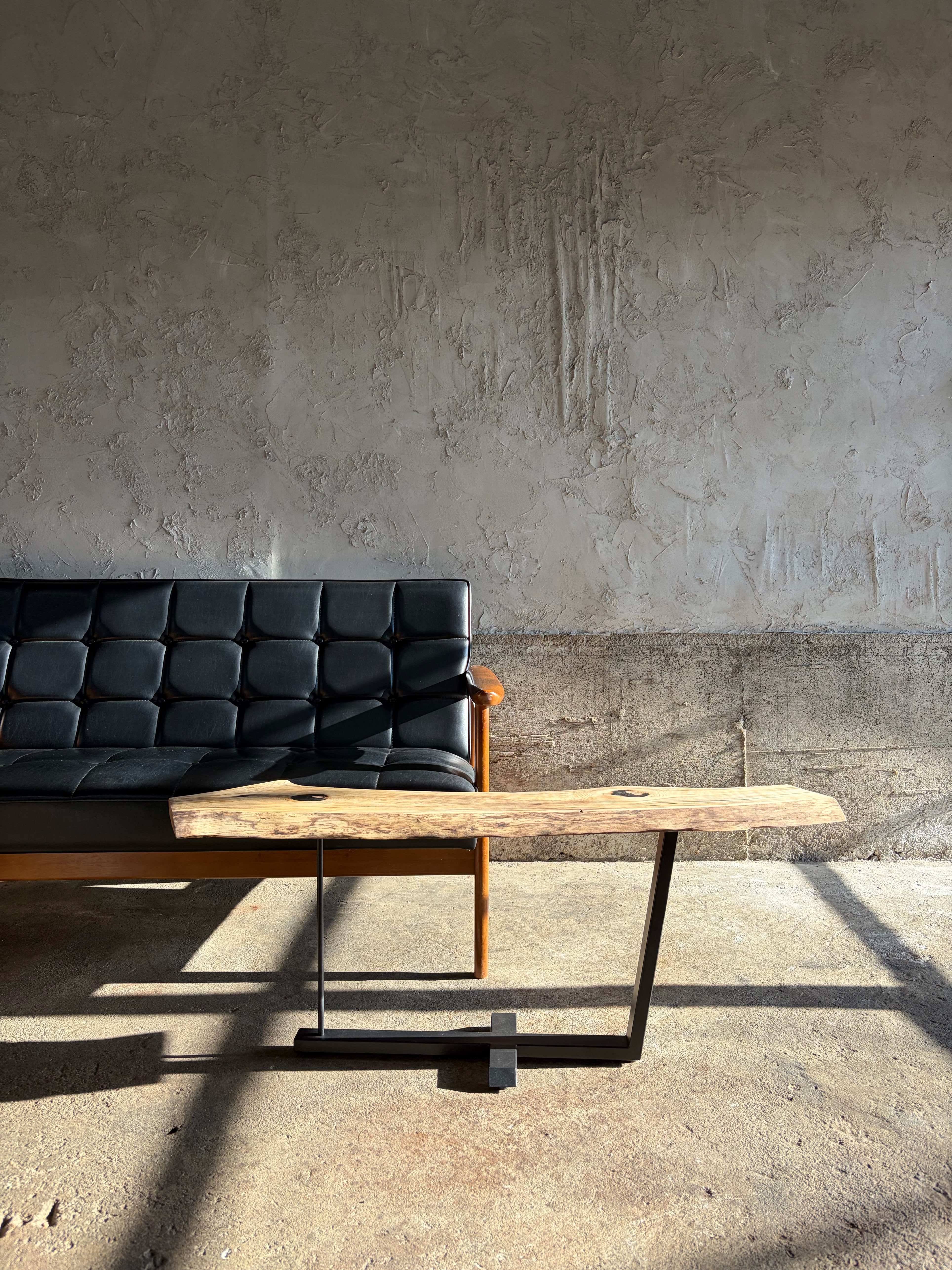 【送料無料】黒柿のサイドテーブル　/ 一枚板 / アイアン / テーブル / table /   無垢 32,175円