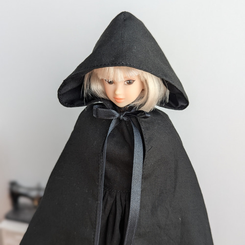 1264※黒のフード付きロングケープ※1/6ドール服※momokoDOLL※j-doll※リカ