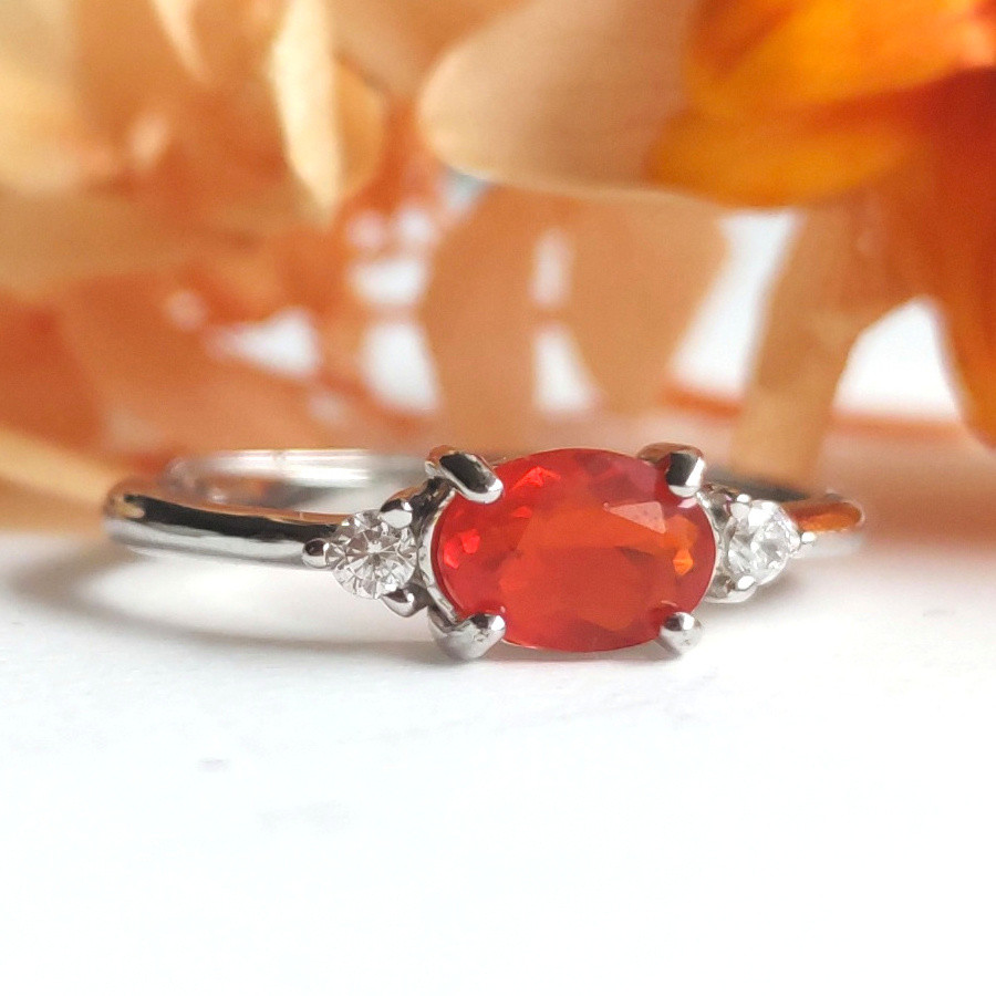 キラキラ ファイアーオパール 天然石 Ｓ925　7×5㎜