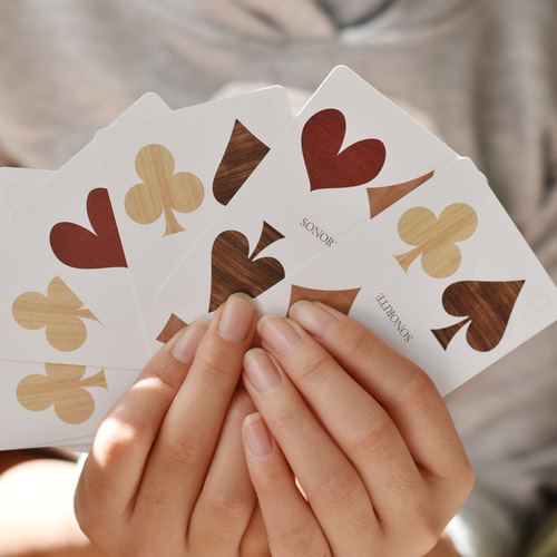 木目調 トランプ プラスチック♦️♠️♥️♣️ケース付き ポーカー