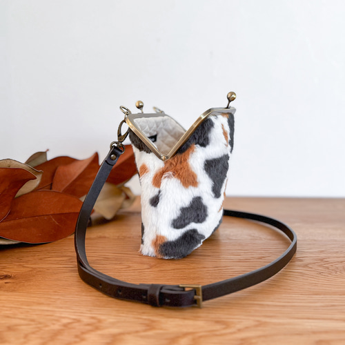 もこもこファーの猫ちゃんのショルダーバッグ（三毛猫
