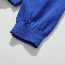 程よく存在感を引き立てるカーディガン 配色ジャガード　長袖　瑠璃色　241001-2 6枚目の画像