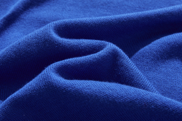 程よく存在感を引き立てるカーディガン 配色ジャガード　長袖　瑠璃色　241001-2 11枚目の画像