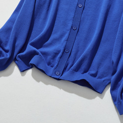 程よく存在感を引き立てるカーディガン 配色ジャガード　長袖　瑠璃色　241001-2 4枚目の画像