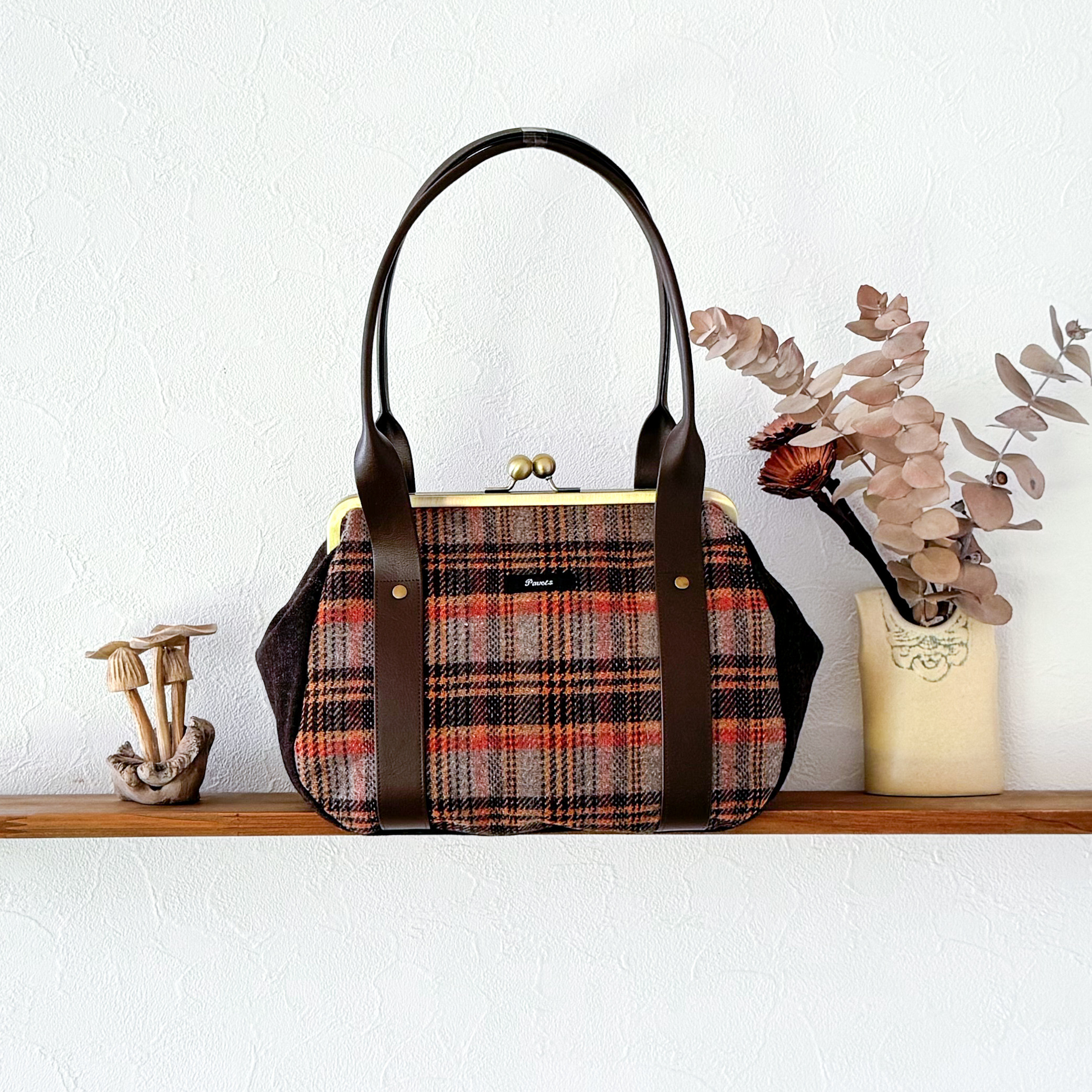 【秋冬限定】ボストンがま口バッグ：ツイードチェックブラウン