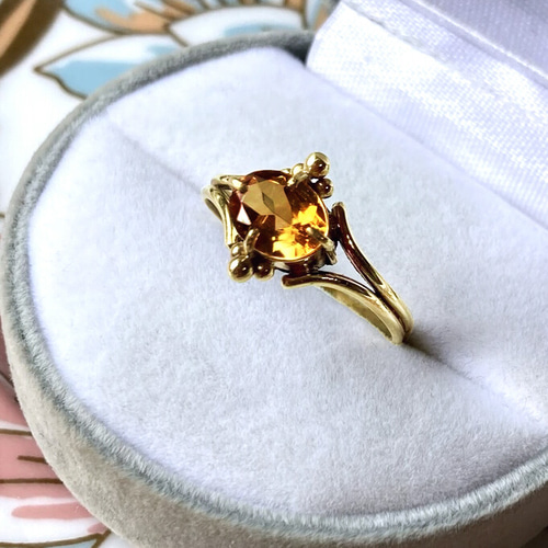 シトリンのアンティーク風リング オーバルファセット・カット 指輪