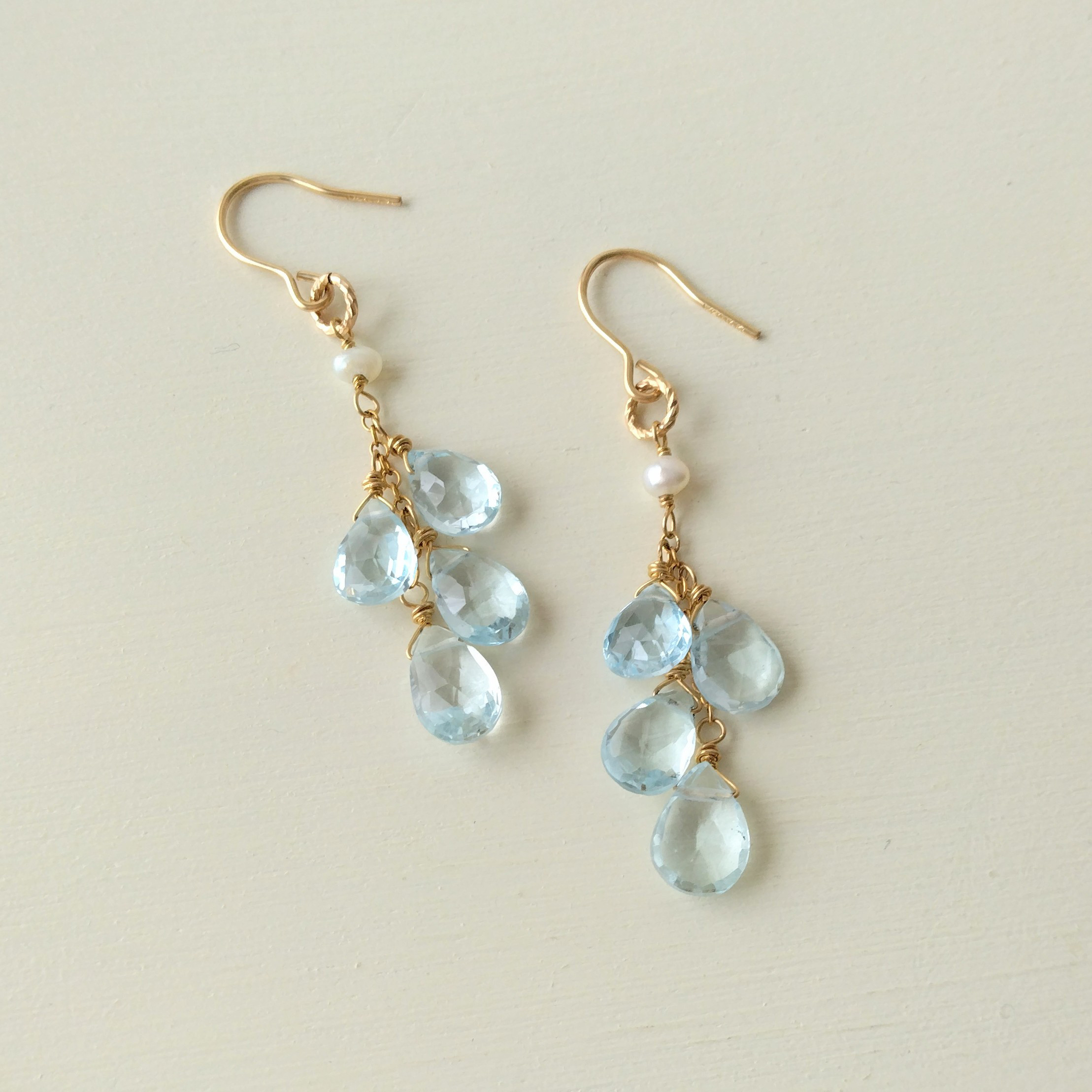 ブルートパーズシャンデリアピアス(14kgf)