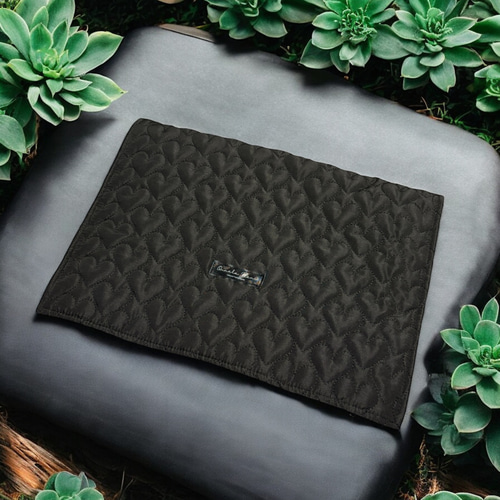 サイズオーダー可能です】シンプルカフェマット*ハートキルト ブラック  