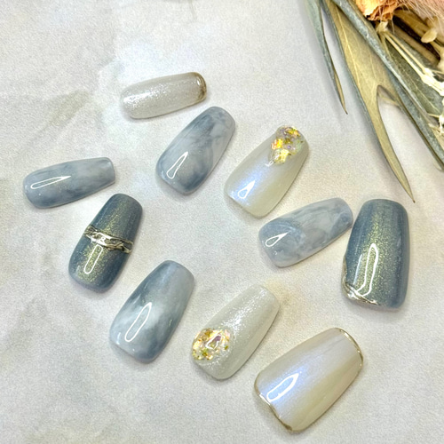 サイズオーダー】くすみブルーニュアンスネイルチップ/秋ネイル