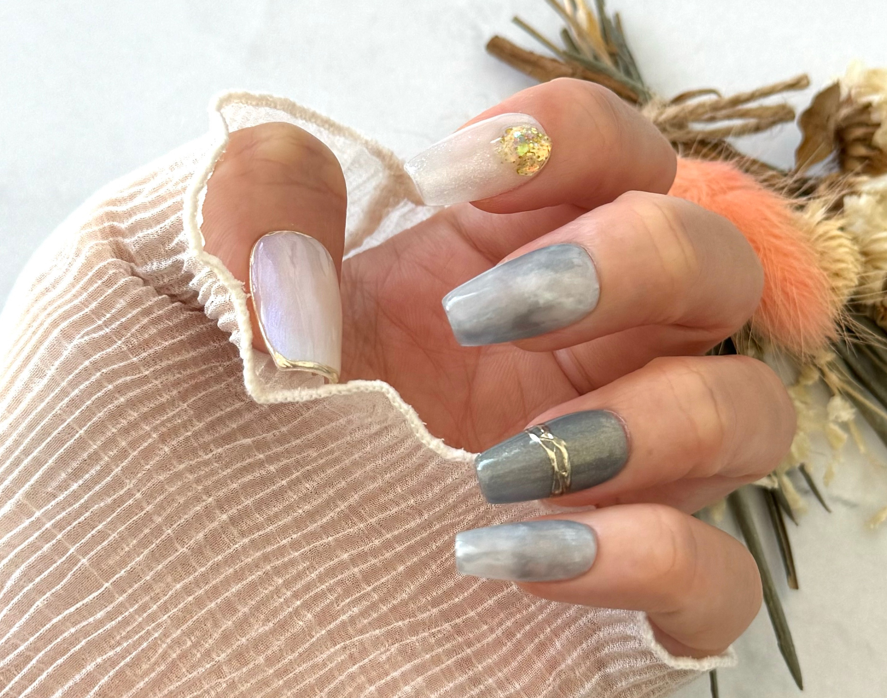 サイズオーダー】くすみブルーニュアンスネイルチップ/秋ネイル