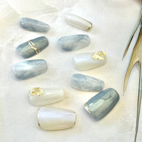 サイズオーダー】くすみブルーニュアンスネイルチップ/秋ネイル