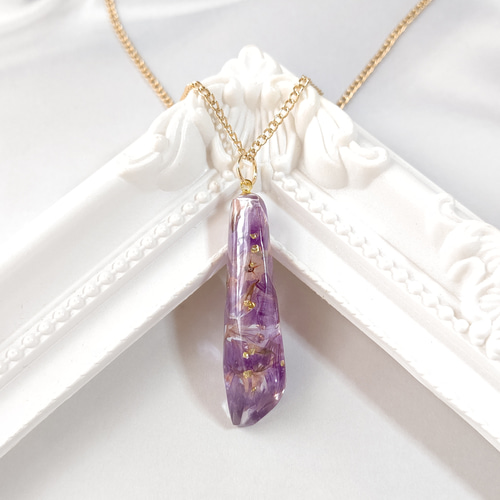 New プリザーブドフラワー薔薇入りネックレス 濃いパープル レジン