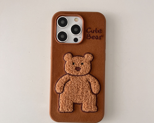 ●familiar 女の子とクマ刺繍 iPhoneケース13 ○familiar 女の子とクマ刺繍 iPhoneケース13 iPhoneアクセサリー