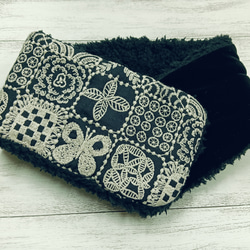 ✳︎ハンドメイド✳︎ふわふわネックウォーマー『イエローピスタチオのボタニカル刺繍』 ✳︎ハンドメイド✳︎ふわふわネックウォーマー『イエロー