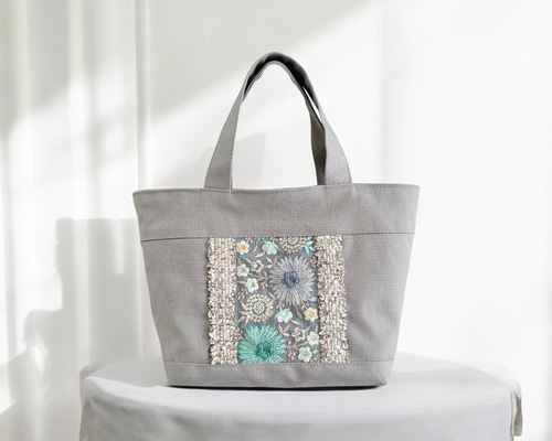 インド刺繍ハイクラスホワイト　トートバッグ　ハンドメイド 新色◇インド刺繍リボンとクッタリ帆布のトートバッグ◇oriental