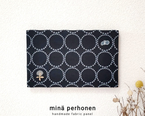 ファブリックパネル　ミナペルホネン　ボード　丸　タンバリン　ネイビー　プレゼント ミナペルホネン ファブリックパネル インテリア タンバリン