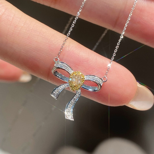 ネックレスとイヤリング K18 天然ダイヤモンド K18 天然ダイヤモンドネックレス