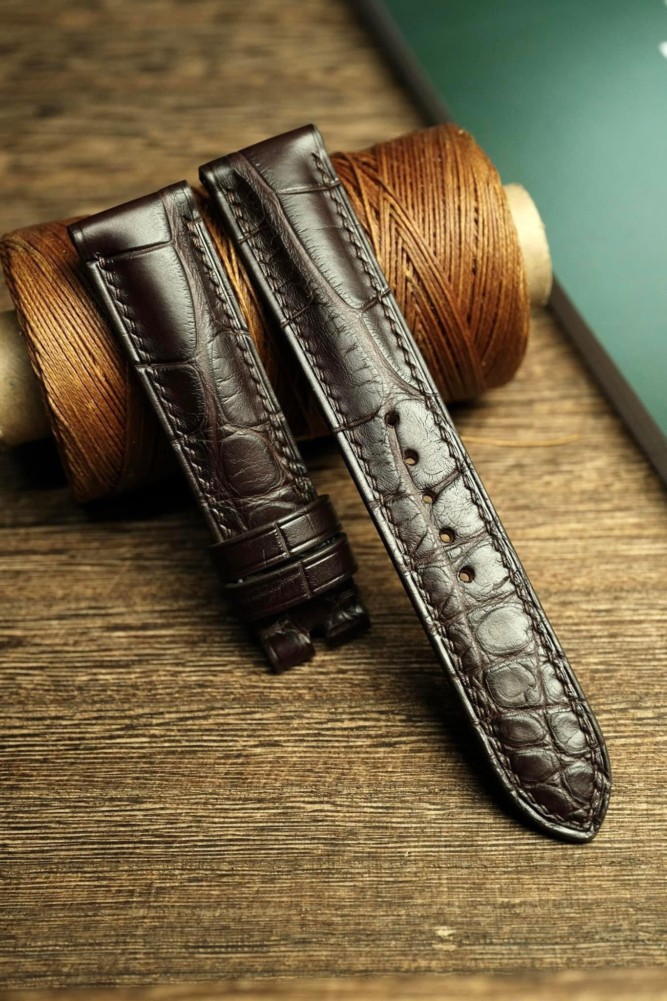 高級革時計ベルトワニ革時計ベルトアップルウォッチ時計バンド