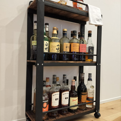 ウィスキーラック　ワゴンタイプ　男前インテリア　棚　インダストリアル　収納　お酒　オープンシェルフ　 3枚目の画像
