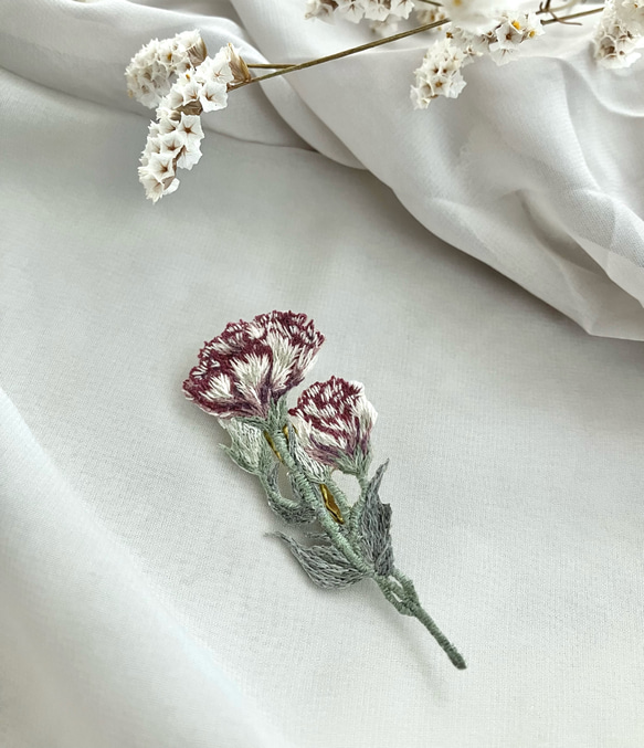 トルコキキョウのお花刺繍ブローチ ブローチ ORLAYA EMBROIDERY 通販