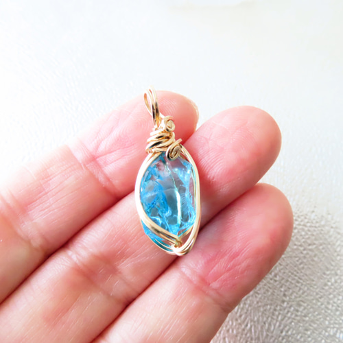 アンダラクリスタル ライトブルー
ピアス アンダラ・クリスタル（ライトブルー） ／ピアス【AC25PI-008】