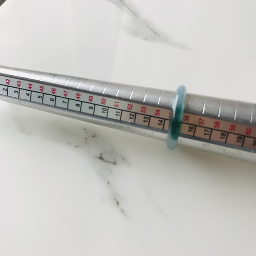 R290-0021］ ジェイド JADE ヒスイ 本翡翠 くりぬき リング 天然石 
