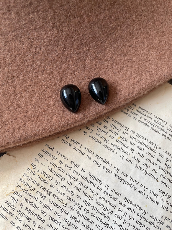 【ピアスを主役に】14kgfブラックオニキスピアス　秋冬ピアス　 14枚目の画像