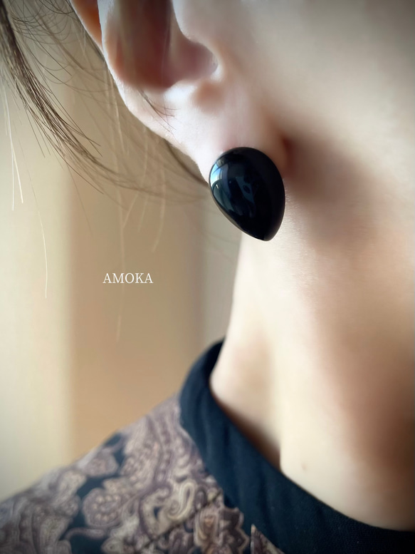 【ピアスを主役に】14kgfブラックオニキスピアス　秋冬ピアス　 3枚目の画像