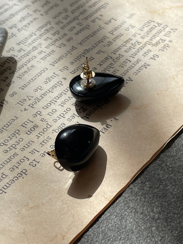 【ピアスを主役に】14kgfブラックオニキスピアス　秋冬ピアス　 17枚目の画像