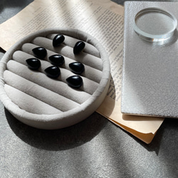 【ピアスを主役に】14kgfブラックオニキスピアス　秋冬ピアス　 10枚目の画像