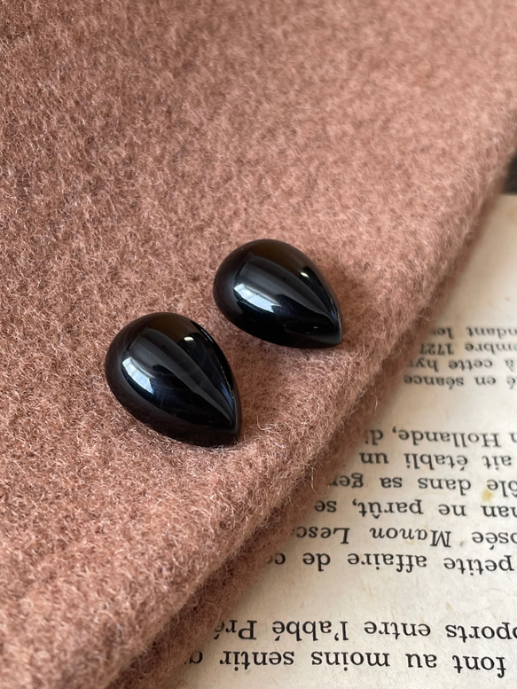 【ピアスを主役に】14kgfブラックオニキスピアス　秋冬ピアス　 12枚目の画像