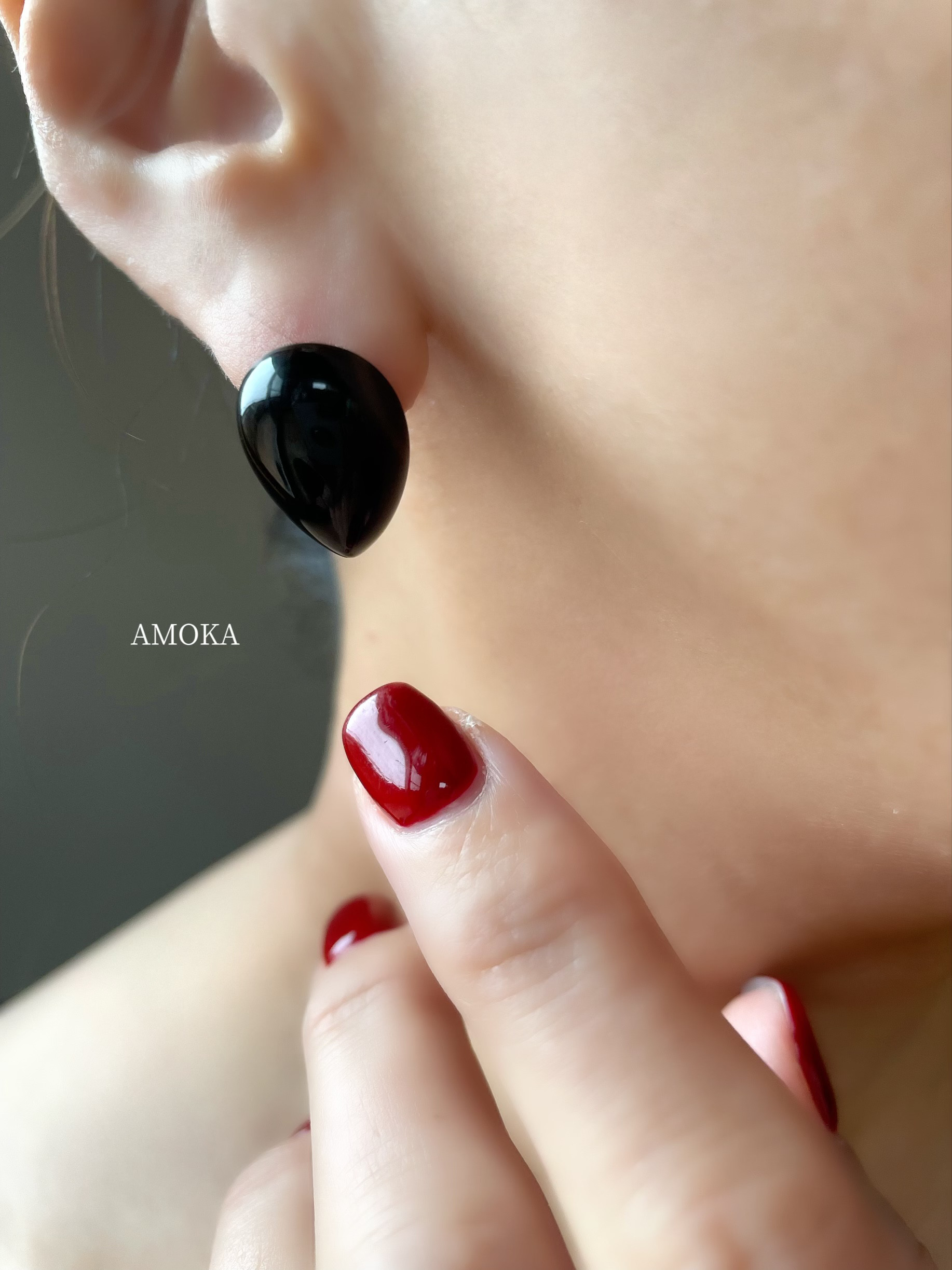 【ピアスを主役に】14kgfブラックオニキスピアス　秋冬ピアス