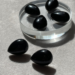 【ピアスを主役に】14kgfブラックオニキスピアス　秋冬ピアス　 16枚目の画像