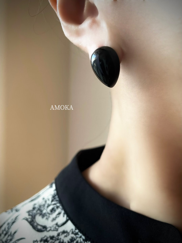 【ピアスを主役に】14kgfブラックオニキスピアス　秋冬ピアス　 4枚目の画像