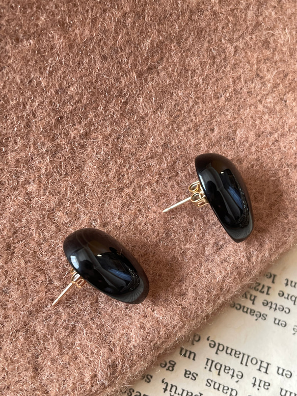 【ピアスを主役に】14kgfブラックオニキスピアス　秋冬ピアス　 11枚目の画像