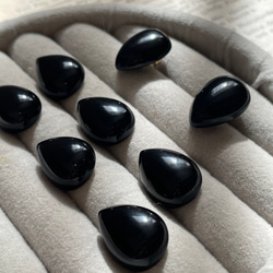 【ピアスを主役に】14kgfブラックオニキスピアス　秋冬ピアス　 6枚目の画像