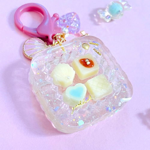 ホワイトチョコレートBOXレジンキーホルダー その他雑貨 桜愛〜sakura