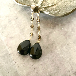 大粒モリオン(黒水晶)×小さなスモーキークォーツ 大人ピアス14kg or イヤリング 1枚目の画像