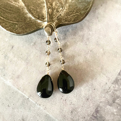 大粒モリオン(黒水晶)×小さなスモーキークォーツ 大人ピアス14kg or イヤリング 2枚目の画像