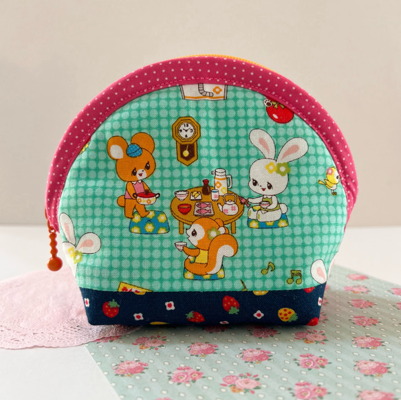 ふっくらポーチ☆はいから横丁☆コスメポーチ☆化粧ポーチ☆シェル  