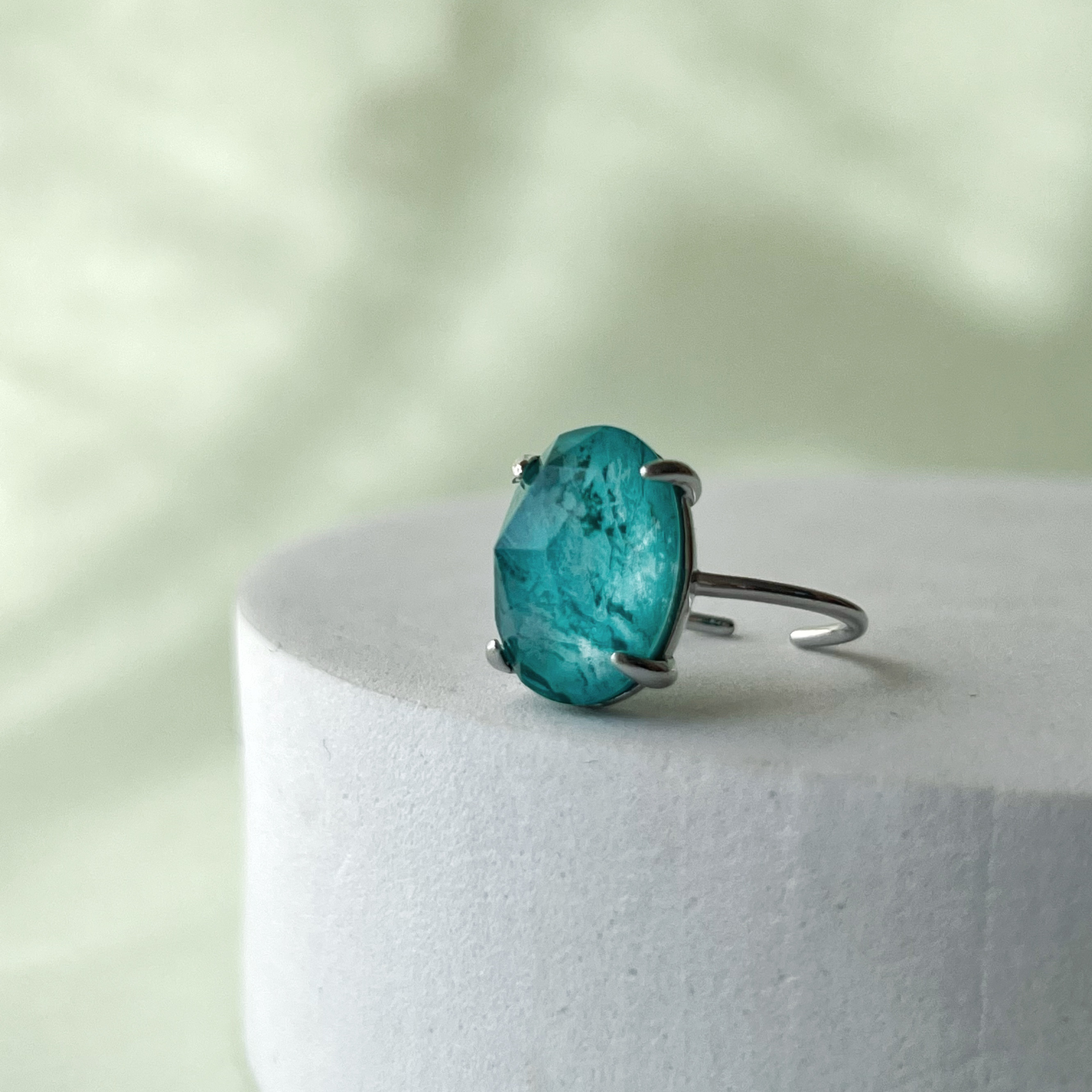 【JORIE】大粒クリソコラ×クリスタル貼り　リングsilver925　フリーサイズ、固定サイズ、刻印あり