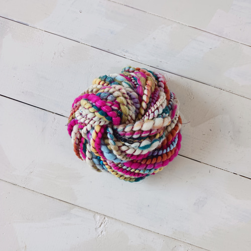 アートヤーン(338) 約41g 1845円 アートヤーン(338) 約41g 1845円