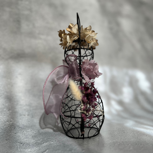 黒猫の置物 プリザーブドフラワーアレンジ オシャレ シアーリボン