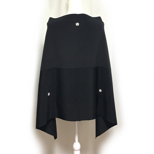 正絹】着物リメイク 黒留袖リメイク／家紋入りショール