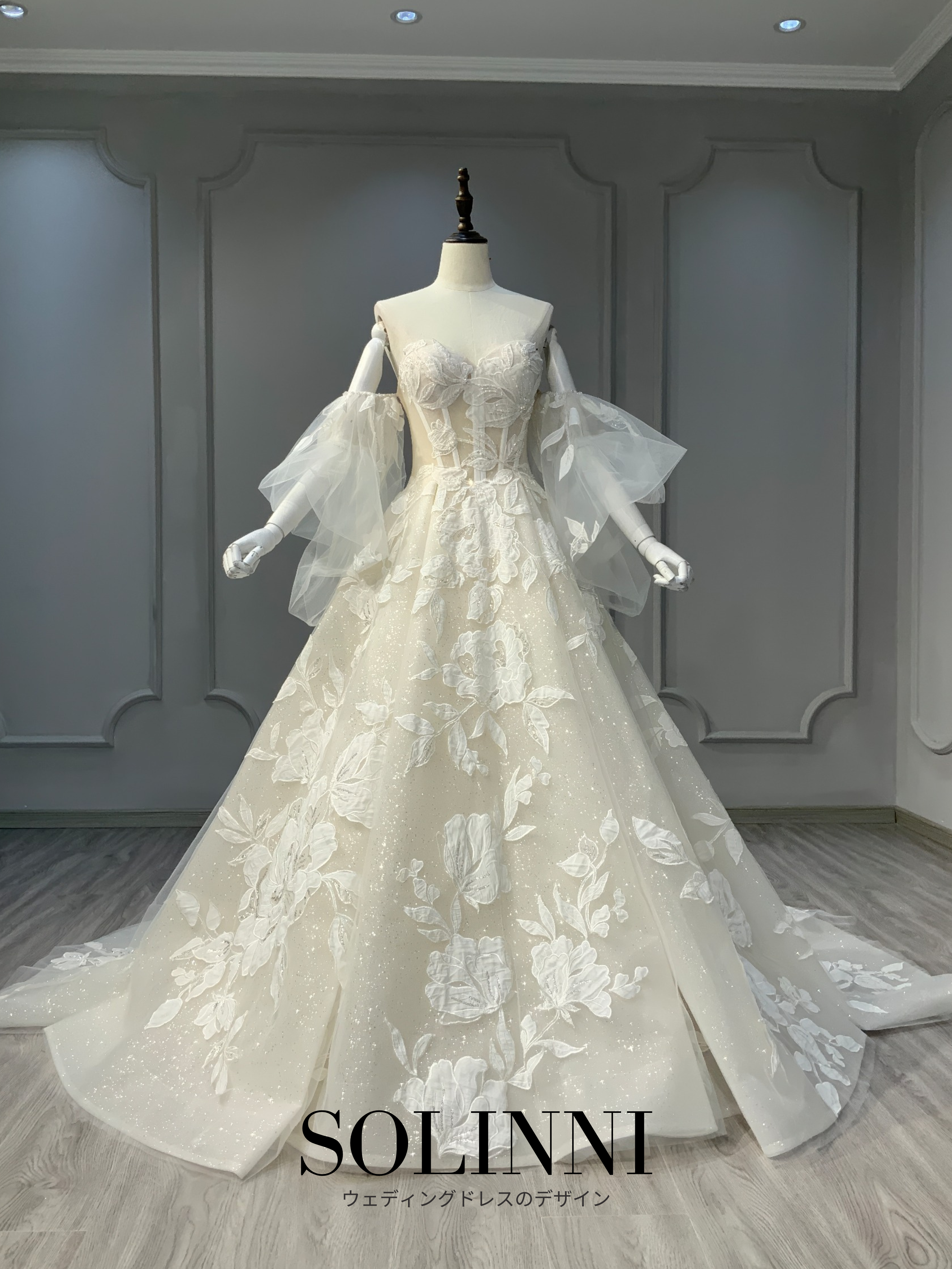 舞花の囁き｜取り外し可能なフローティングスリーブ付きの華やかなレースウェディングドレス