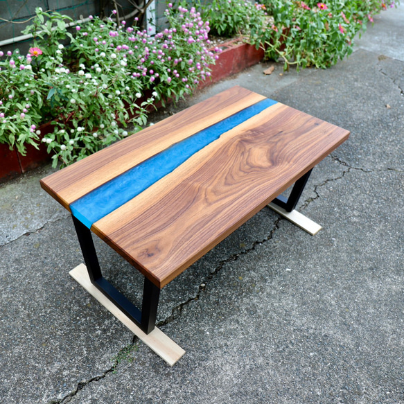 【ハンドメイド】レジンのコーヒーテーブル レジンテーブル ウッドレジン レジン作品 ローテーブル