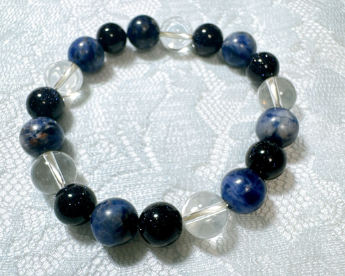 ソーダライトとブルーサンドストーンのブレスレット(メンズライク