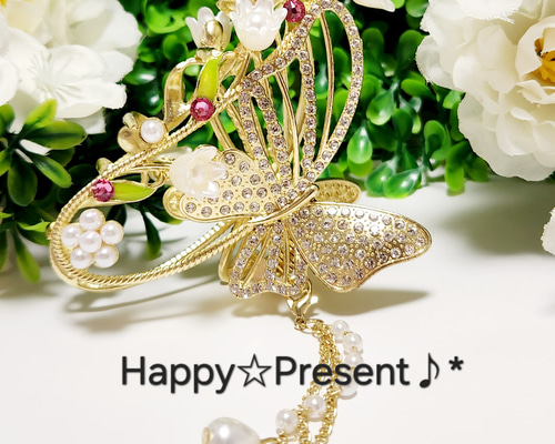 新作♡❤︎バンズクリップ91キラキラストーンとパール付蝶々の合金バンスクリップ高級 2cff0f8ef009d7a848fd8b8732e896