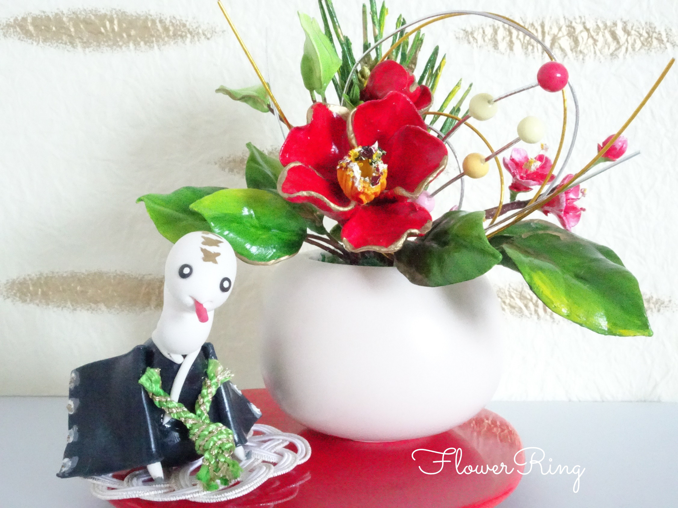 赤椿ヘビ年【パンフラワー/干支の置物】2025年巳年♪椿/梅/へび/水引/松/繭玉のお正月お飾り